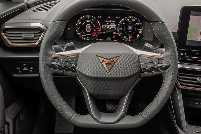 CUPRA Formentor 1.5 TSI DSG+Navi+eKlappe+ESitze+FAL