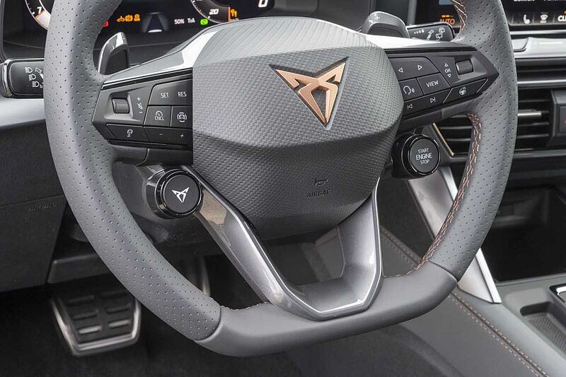 CUPRA Leon Sportstourer VZ Extreme 2.0 TSI DSG 4-Drive+AHK+Pano