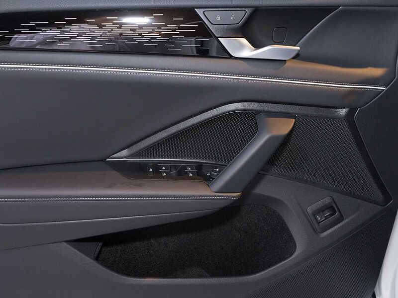 Volkswagen Tayron Elegance 7 Sitze DSG 1,5 eTSI OPF+AHK