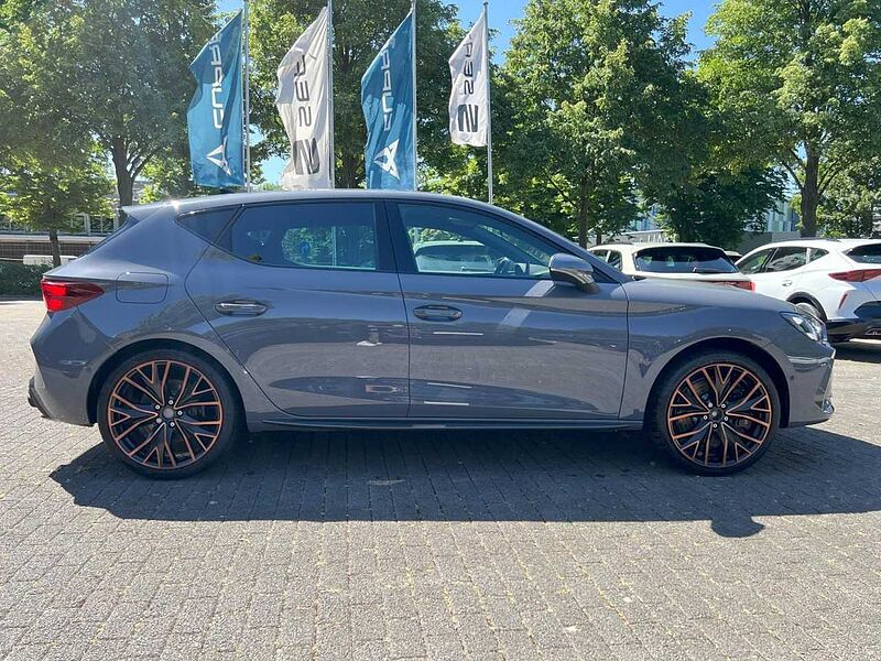 CUPRA LEON VZ 2.0 TSI ACC+RFK+NAVI+SENNH. +LED+PDC+SHZ+