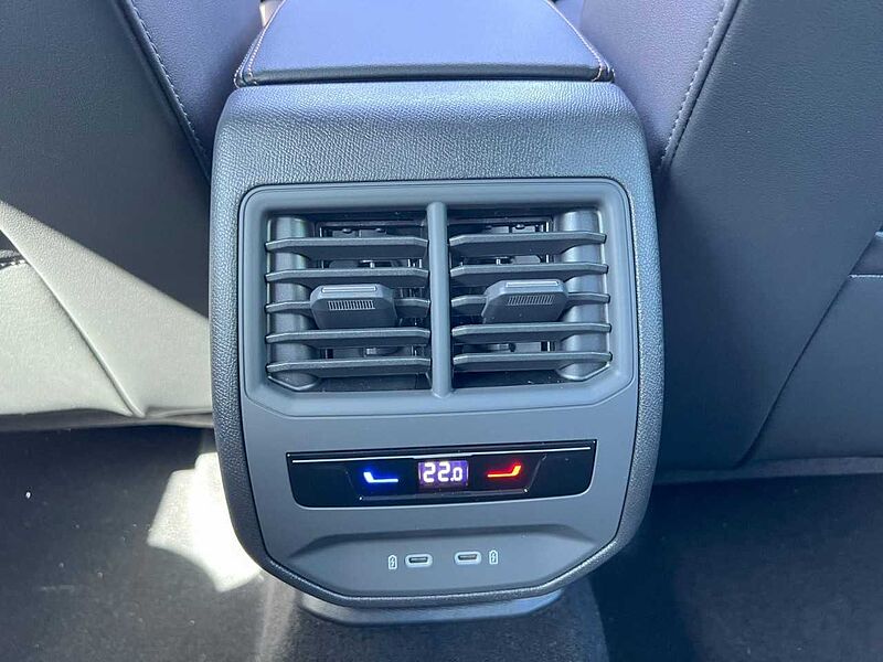 CUPRA LEON VZ 2.0 TSI ACC+RFK+NAVI+SENNH. +LED+PDC+SHZ+