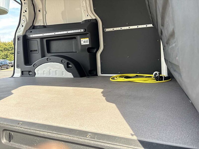 Volkswagen ID. BUZZ CARGO*APP*AHK*NAVI PRO*LED*DAB+* Klima