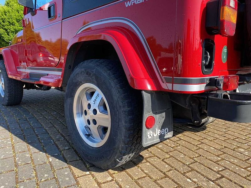 Jeep Jeep Wrangler High Output Laredo Supertop Black ANDERE