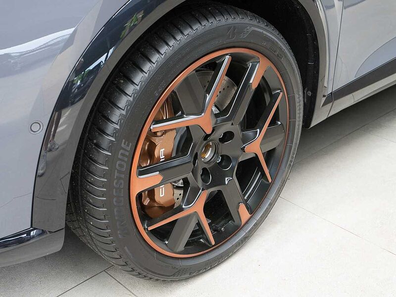 CUPRA Formentor VZ Extreme Pano+Sennheiser+Matrix+AHK