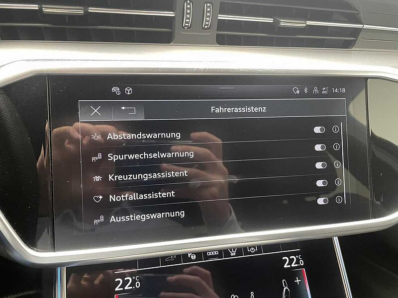 Audi A6 Avant 55 TFSIe quattro S line Klima Navi