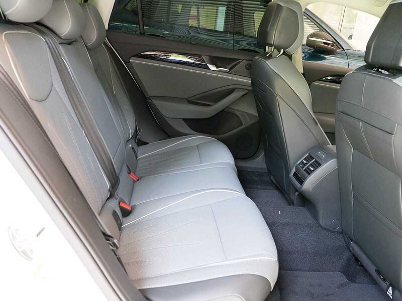 Volkswagen Passat Variant 2.0 TDI DSG Elegance+AHK REDUZIERT