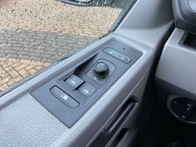 Volkswagen T6.1 2.0 TDI Kasten L1H1*AHK*HECKFLÜGELTÜREN*LKW T6 andere
