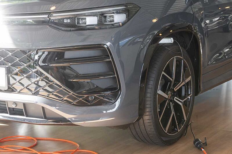 Volkswagen Tayron R-Line 2,0 l TDI SCR 4MOTION 142 kW (193 PS) 7-Gang-Doppelkupplungsgetrie