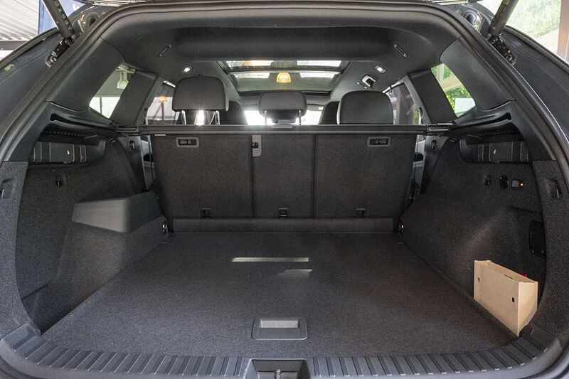 Volkswagen Tayron R-Line 2,0 l TDI SCR 4MOTION 142 kW (193 PS) 7-Gang-Doppelkupplungsgetrie