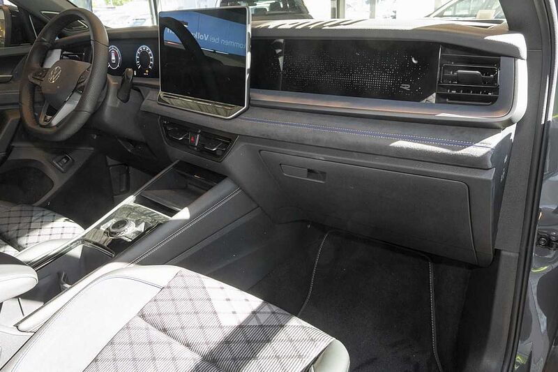 Volkswagen Tayron R-Line 2,0 l TDI SCR 4MOTION 142 kW (193 PS) 7-Gang-Doppelkupplungsgetrie