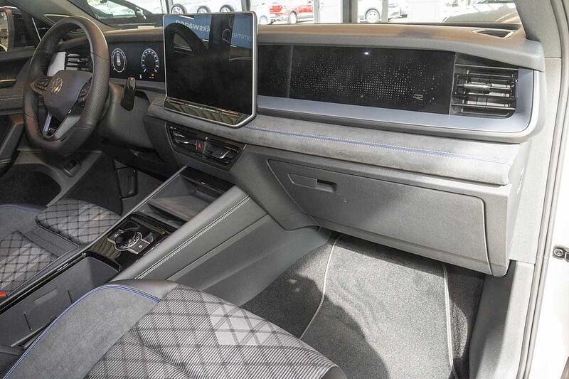 Volkswagen Tayron R-Line 2,0 l TSI OPF 4MOTION 195 kW (265 PS) 7-Gang-Doppelkupplungsgetrie