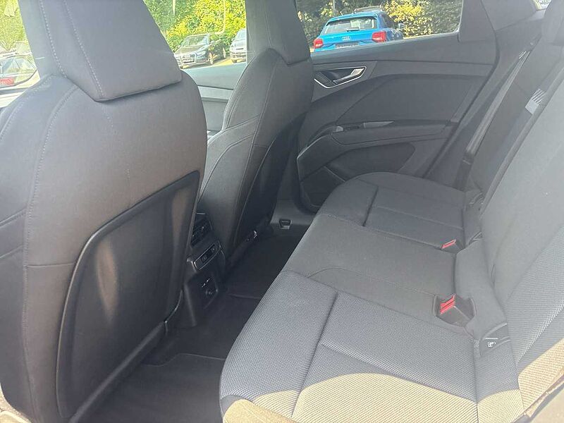 Audi Q4 Sportback 35 e-tron S Line *KAMERA / BLACK STYLE / DSP*
