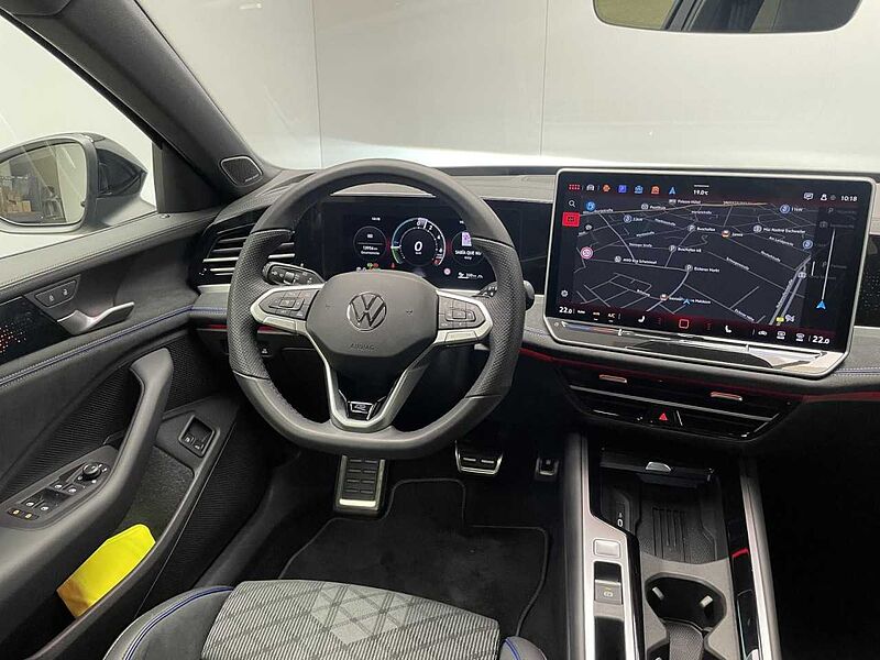 Volkswagen Passat Variant 1.5 TSI DSG eHybrid R-Line Klima