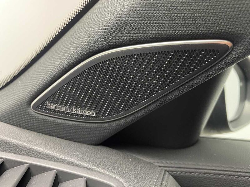 Volkswagen Passat Variant 1.5 TSI DSG eHybrid R-Line Klima