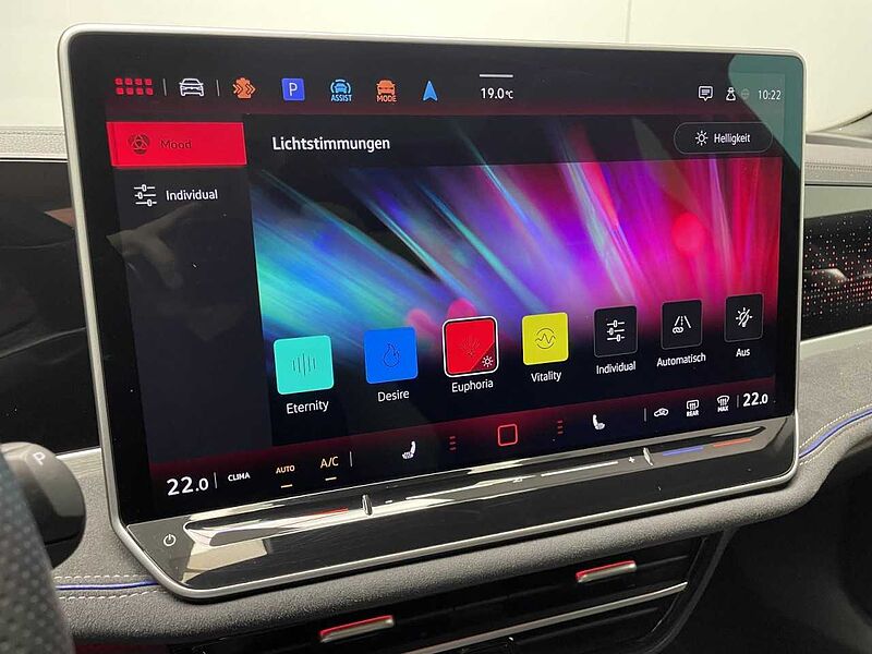 Volkswagen Passat Variant 1.5 TSI DSG eHybrid R-Line Klima