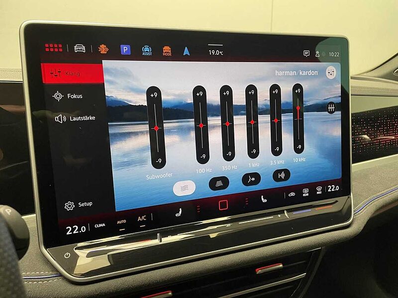 Volkswagen Passat Variant 1.5 TSI DSG eHybrid R-Line Klima