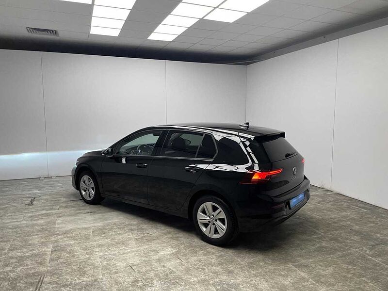 Volkswagen Golf VIII 1.5 TSI Life Klima Navi Einparkhilfe