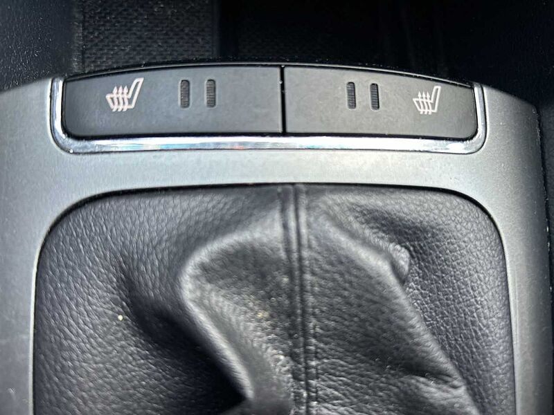 Kia Rio 1.2 FIFA World Cup Edition *PDC*SHZG*BT*KLIM