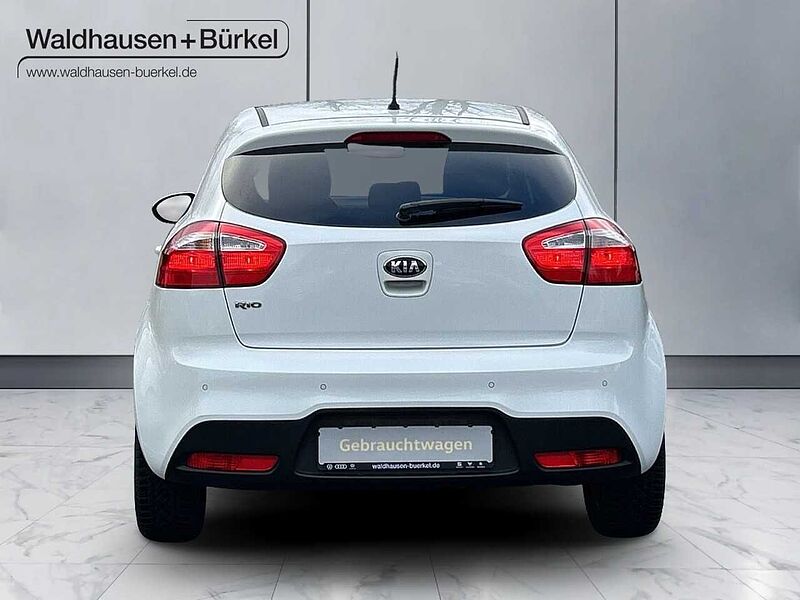 Kia Rio 1.2 FIFA World Cup Edition *PDC*SHZG*BT*KLIM