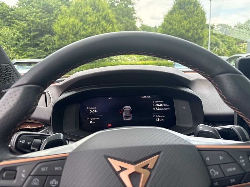 CUPRA Terramar 1.5 e-Hybrid 200 kW VZ*SENN*MATRIX*PANO