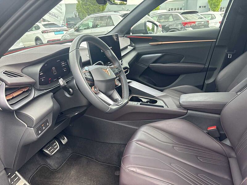 CUPRA Terramar 1.5 e-Hybrid 200 kW VZ*SENN*MATRIX*PANO