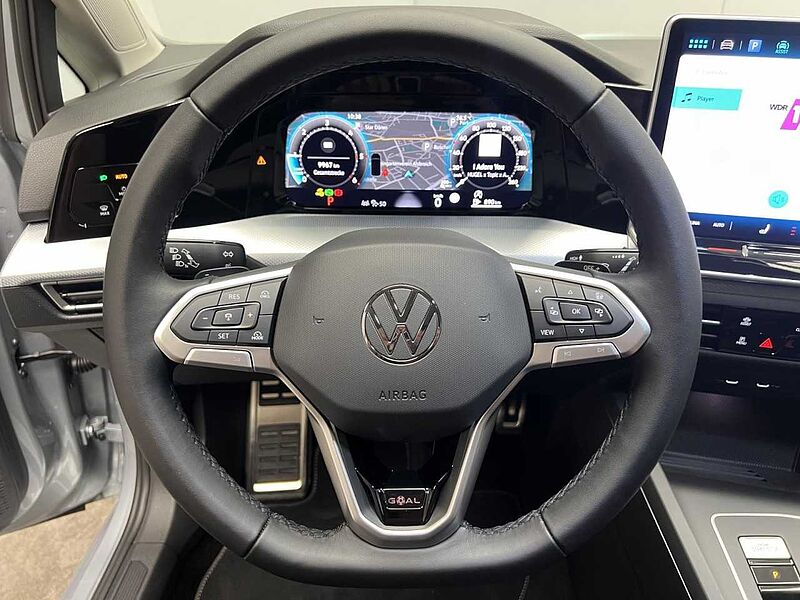 Volkswagen Golf VIII 2.0 TDI DSG Goal Klima Navi