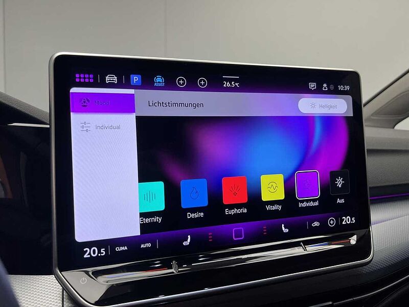 Volkswagen Golf VIII 2.0 TDI DSG Goal Klima Navi