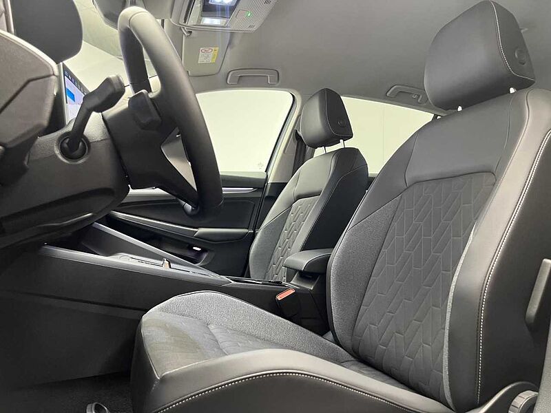 Volkswagen Golf VIII 2.0 TDI DSG Goal Klima Navi