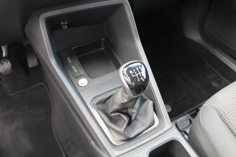 Volkswagen CADDY LIFE 2.0 TDI / AHK / CLIMATRONIC / DC / ALU