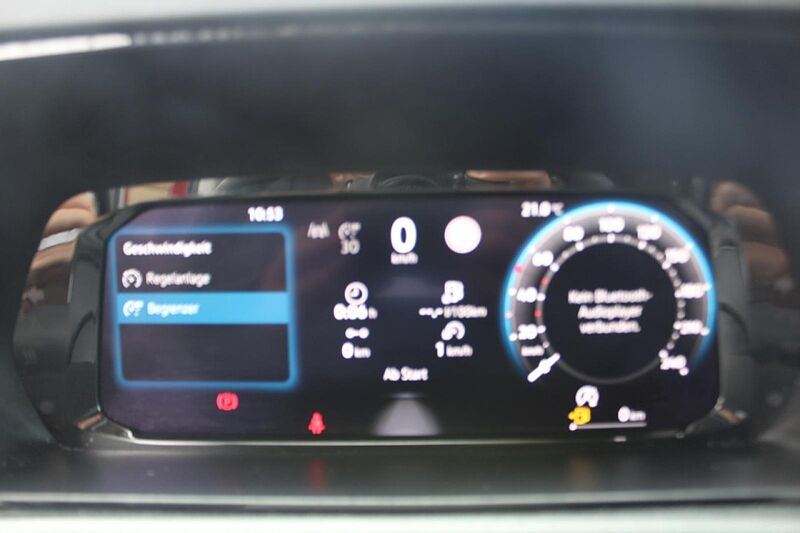 Volkswagen CADDY LIFE 2.0 TDI / AHK / CLIMATRONIC / DC / ALU