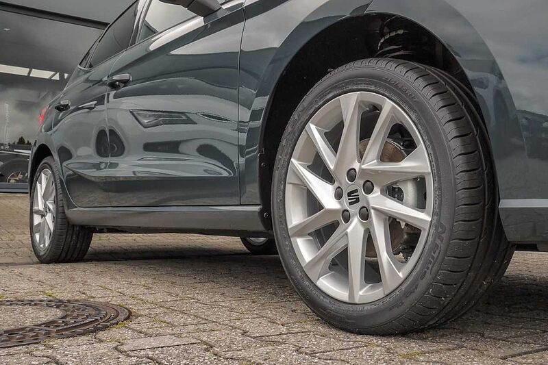 SEAT Ibiza FR 1.0 TSI 85 kW LED+FullLink+Kamera