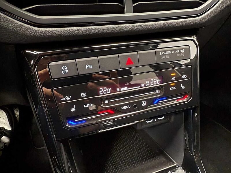 Volkswagen T-Cross 1.5 TSI DSG Life Klima Navi