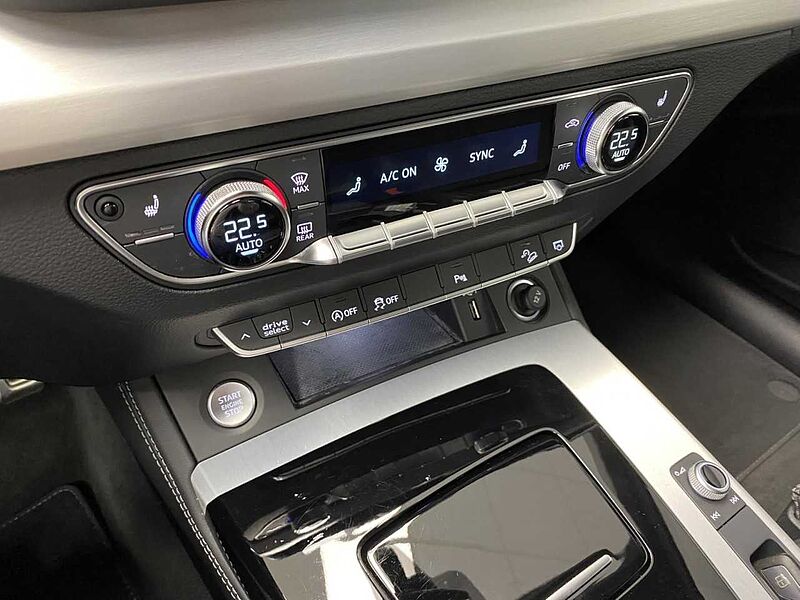 Audi Q5 40 TDI quattro S line Klima Navi