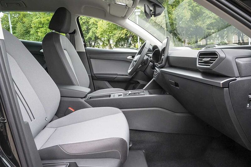 SEAT Leon Road Edition 1.5 eTSI Kamera+Navi+SitzHZ+FullLink