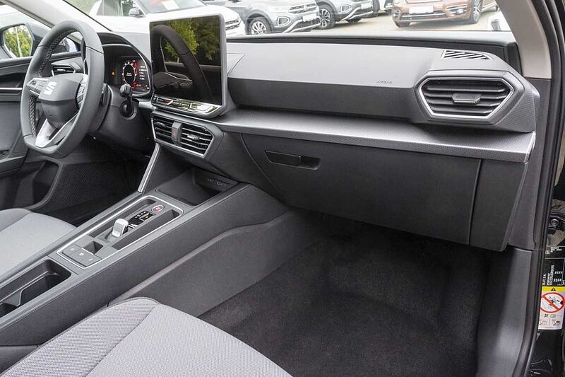 SEAT Leon Road Edition 1.5 eTSI Kamera+Navi+SitzHZ+FullLink