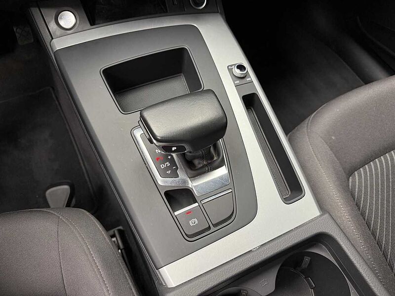 Audi Q5 50 TFSI e quattro S line Klima Navi