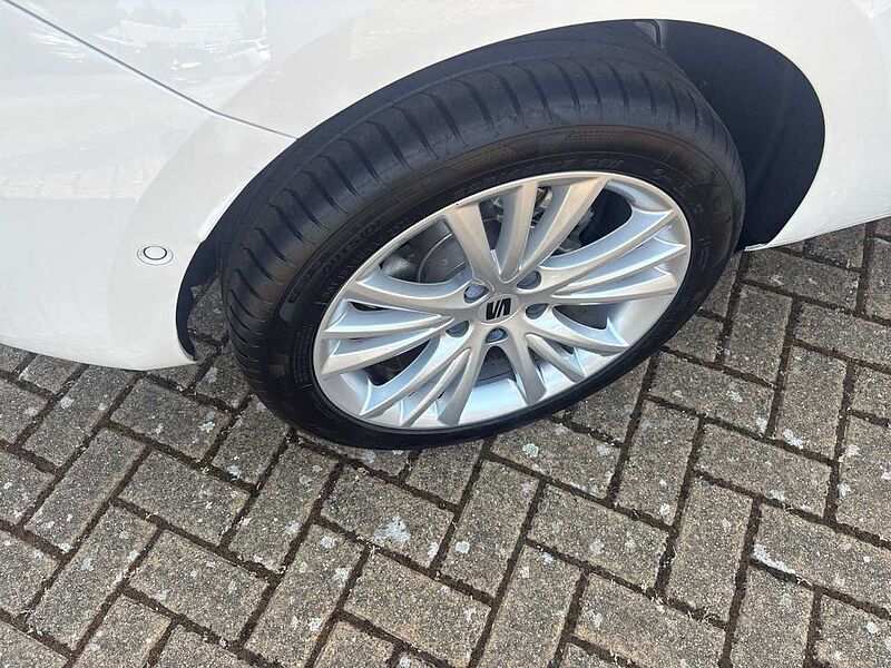 SEAT LEON STYLE EDITION 2.0 TDI ACC+AHK+RFK+LED+PDC+