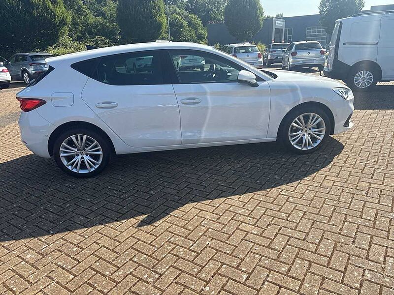 SEAT LEON STYLE EDITION 2.0 TDI ACC+AHK+RFK+LED+PDC+