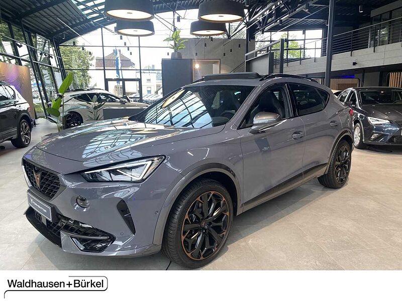 CUPRA FORMENTOR VZ 2.0 TSI 4DRIVE AKRAPOVIC+PANO+AHK+