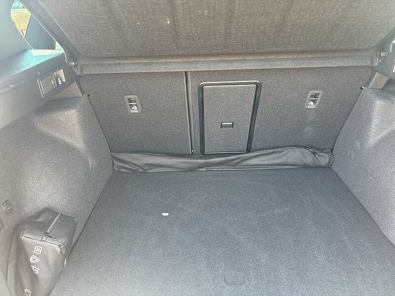 CUPRA ATECA VZ 2.0 TSI AHK+ACC+PANO+360 KAMERA+BEATS+