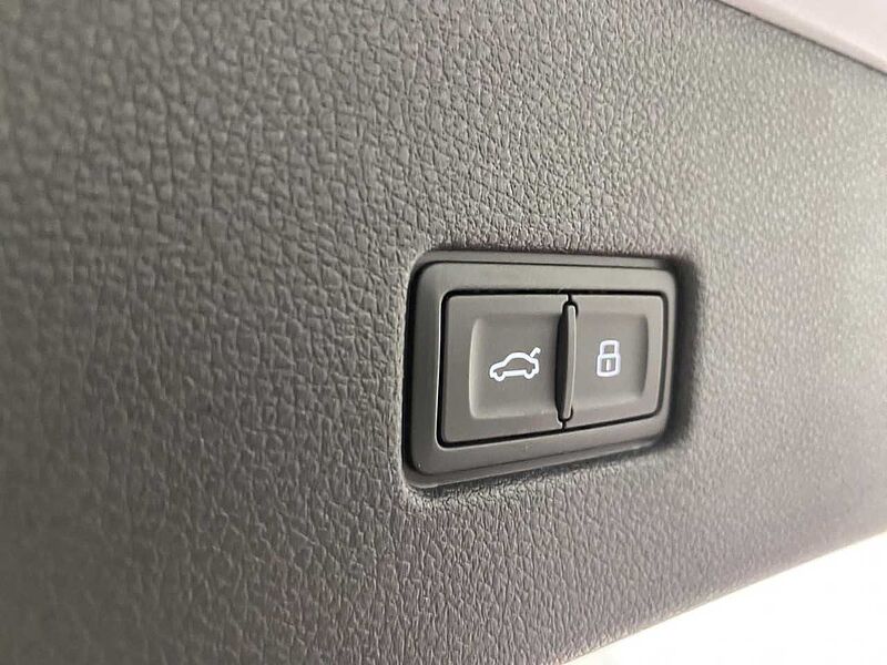Audi SQ8 4.0 TFSI quattro competition 23 Zoll + Pano