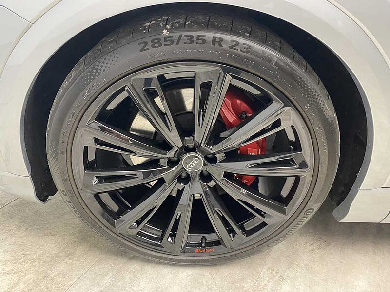 Audi SQ8 4.0 TFSI quattro competition 23 Zoll + Pano