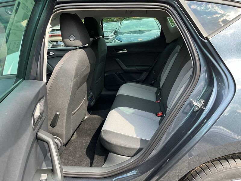 SEAT LEON ROAD EDITION 1.5 eTSI 150PS DSG+RFK+CARPLAY