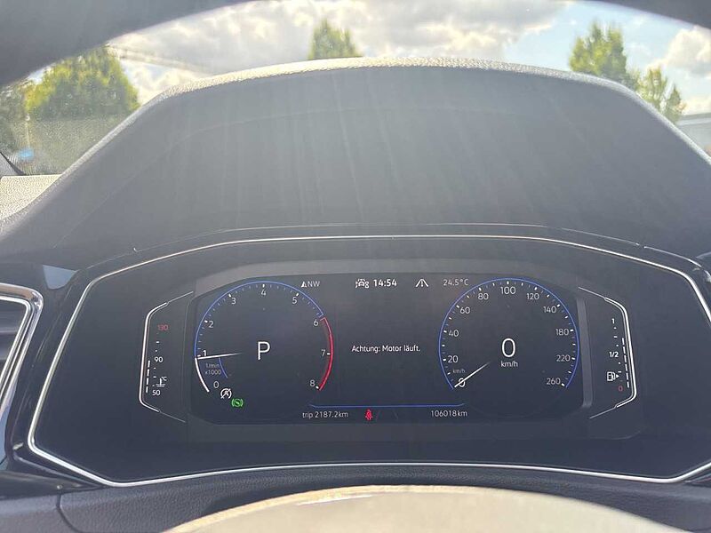 Volkswagen T-Roc Cabriolet 1.5 TSI DSG R-Line*AHK*BEATS*APP*