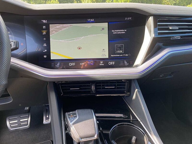 Volkswagen Touareg 3.0 V6 TDI 4Motion Tiptronic R-Line *BLACK STYLE / LUFTFAHRWERK / 360*