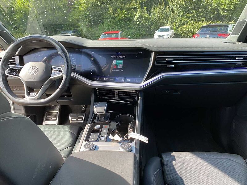 Volkswagen Touareg 3.0 V6 TDI 4Motion Tiptronic R-Line *BLACK STYLE / LUFTFAHRWERK / 360*