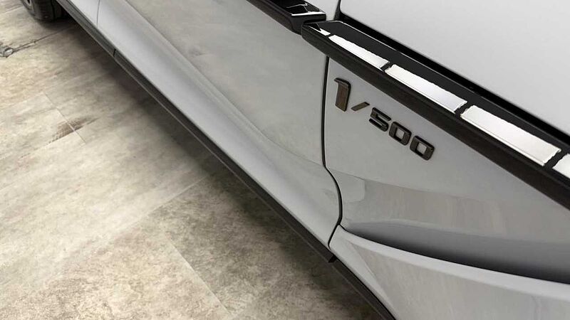 Aston Martin DBX 4.0 V8 1/500 Klima Navi Leder