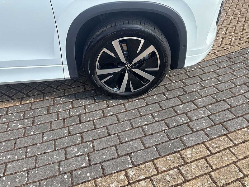 Volkswagen Tayron 1.5 eTSI DSG Elegance*AHK*IQ*APP*7-SITZER*