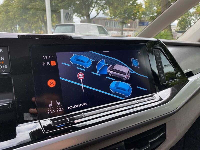 Volkswagen T7 Multivan 2.0 TSI DSG Life Navi