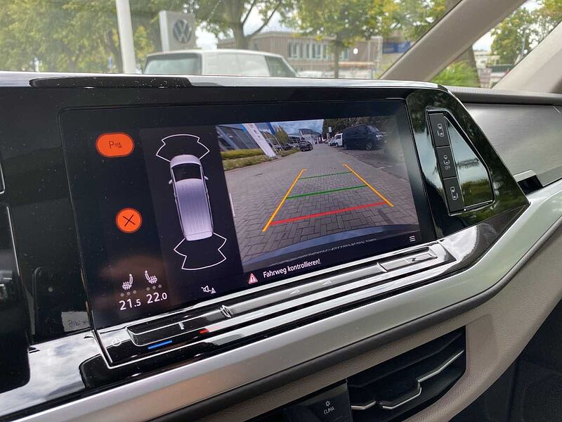 Volkswagen T7 Multivan 2.0 TSI DSG Life Navi